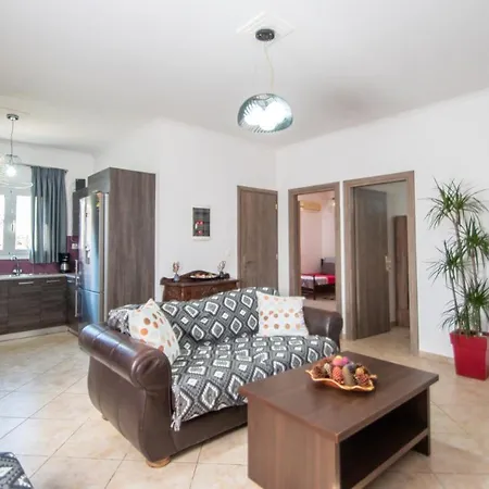 Konstantinos Holidays House ヴィラ ラガナス