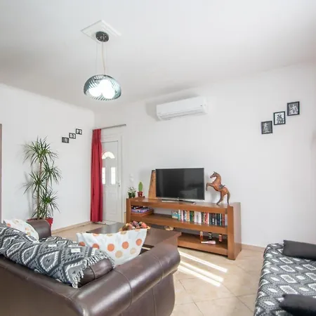 Konstantinos Holidays House ラガナス