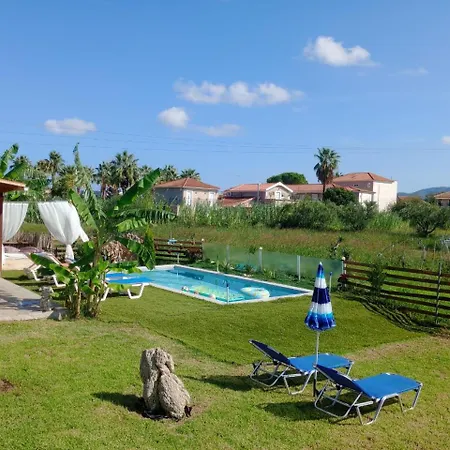 Konstantinos Holidays House * ラガナス