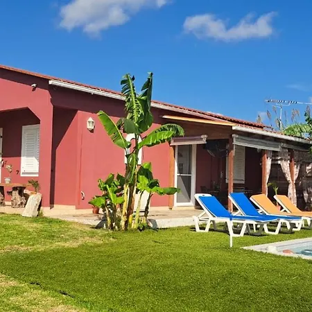 Konstantinos Holidays House ヴィラ *