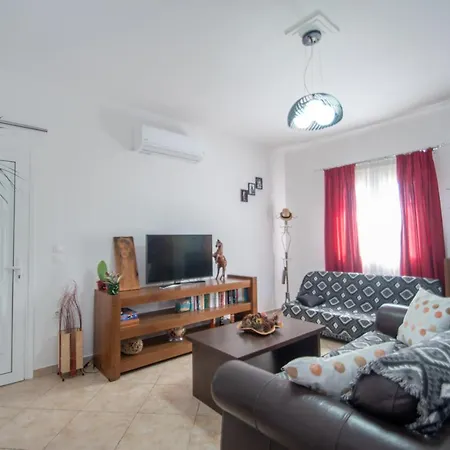 Konstantinos Holidays House וילה לגאנאס