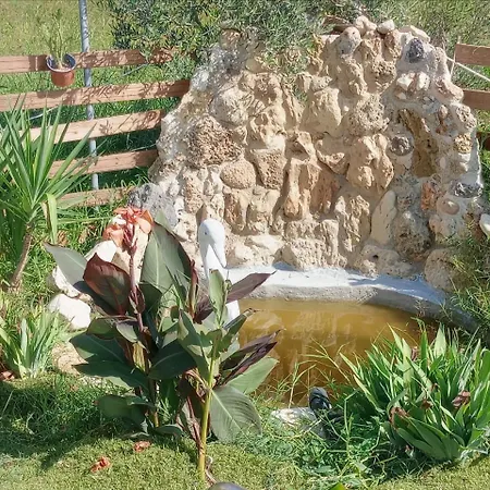 Konstantinos Holidays House * לגאנאס