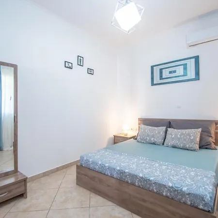 Konstantinos Holidays House * 拉加纳斯